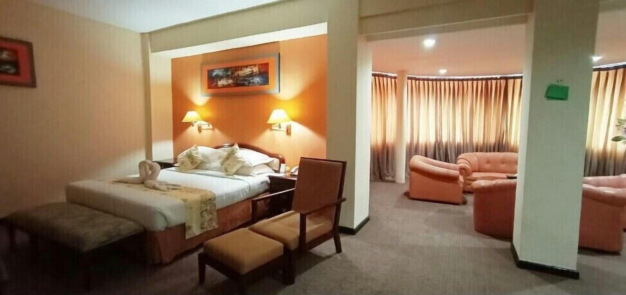 Hotel Mariat Sorong Extérieur photo