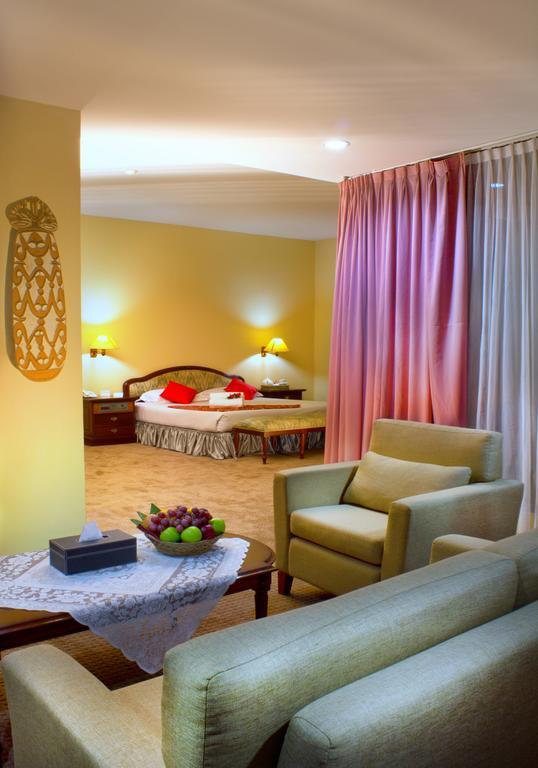 Hotel Mariat Sorong Chambre photo